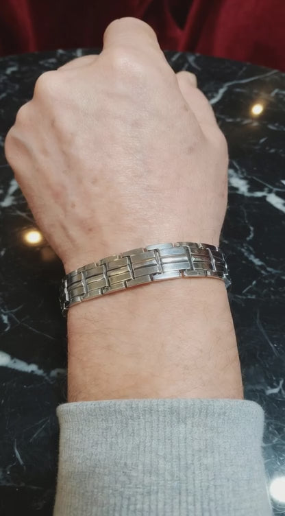 Brazalete Titán